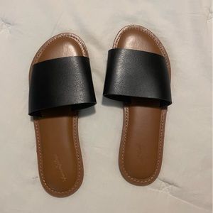 New Target Universal Thread Black Slide Sandal Size 7